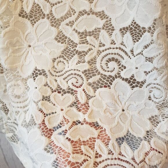 TIANA B. Lace Short-sleeve Sheath Dress Medium - Picture 3 of 9